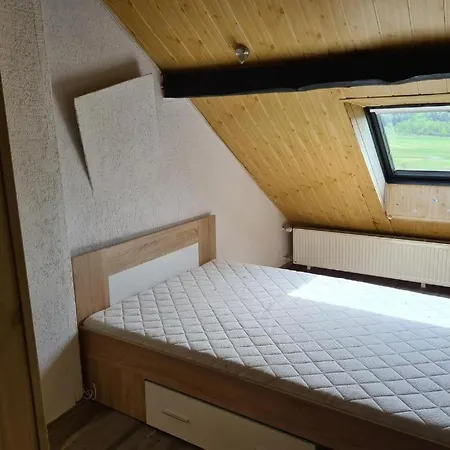 Pod Lipou Nová Ves v Horách